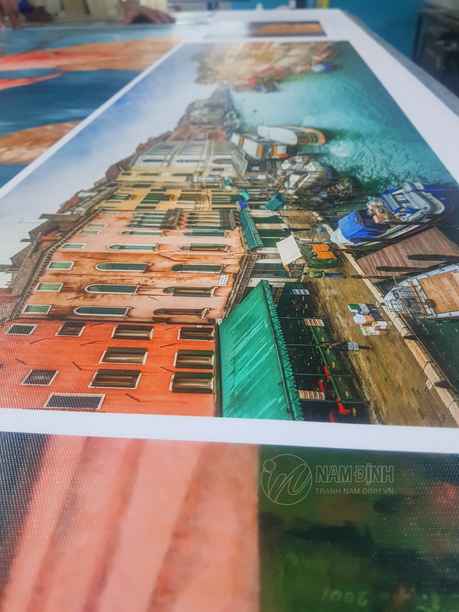 4 Mẫu Tranh Vẽ Treo Tường Đẹp Nhất Hiện Nay