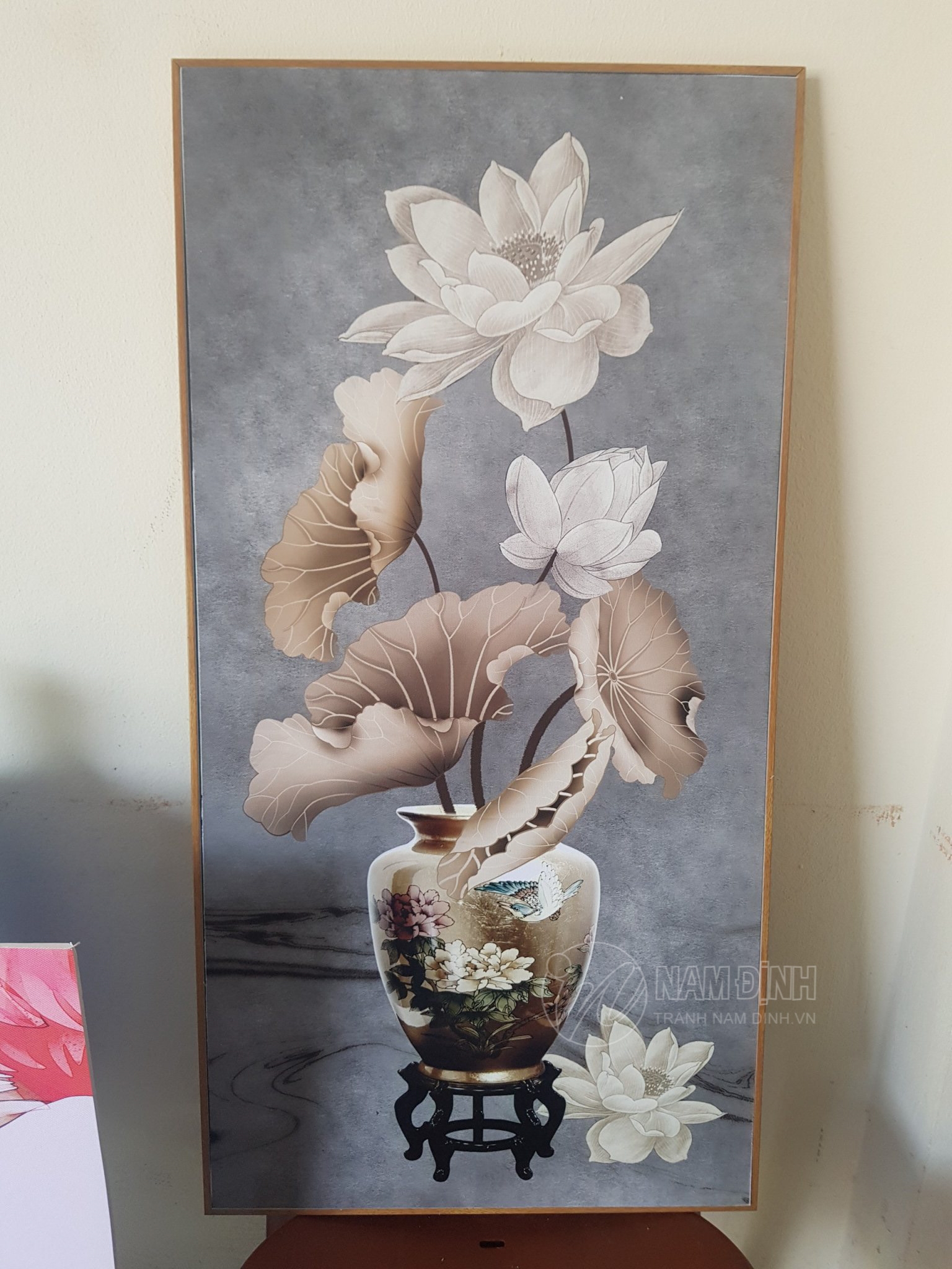 Bật mí cách bố trí tranh treo tường phòng khách hiện đại