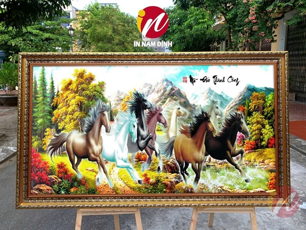 Bật mí cách chọn và treo tranh mã đáo thành công cho người mệnh hỏa rước lộc tài như ý