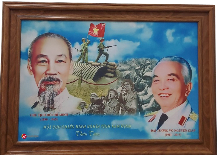 Cực phẩm đóng khung tranh chân dung chất lượng số 1 tại tranhnamdinh.vn