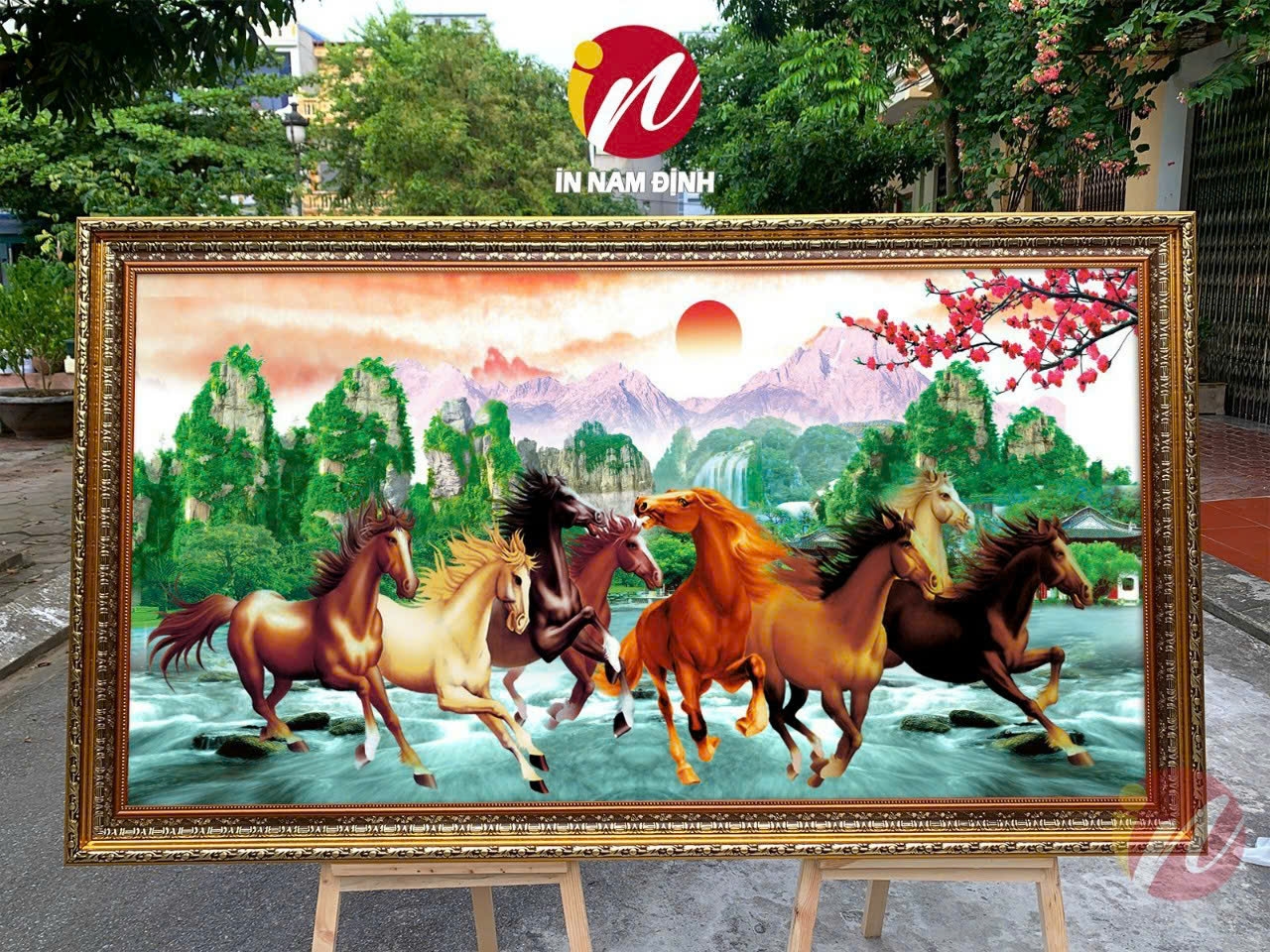 Điểm nhấn trang trí nội thất hiện đại tranh in mã đáo thành công với nhiều ưu điểm vượt trội