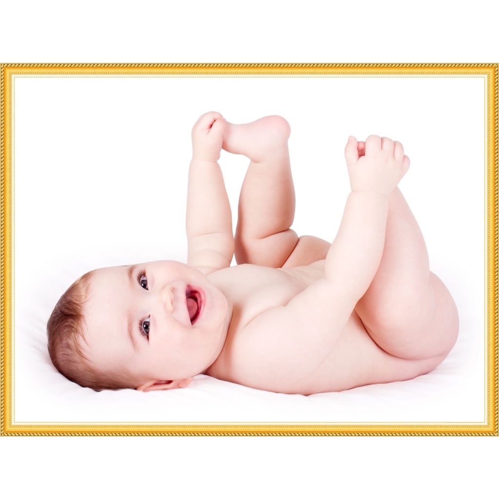 Điểm nhấn tranh em bé cho mẹ bầu ngắm tư duy phát triển toàn diện