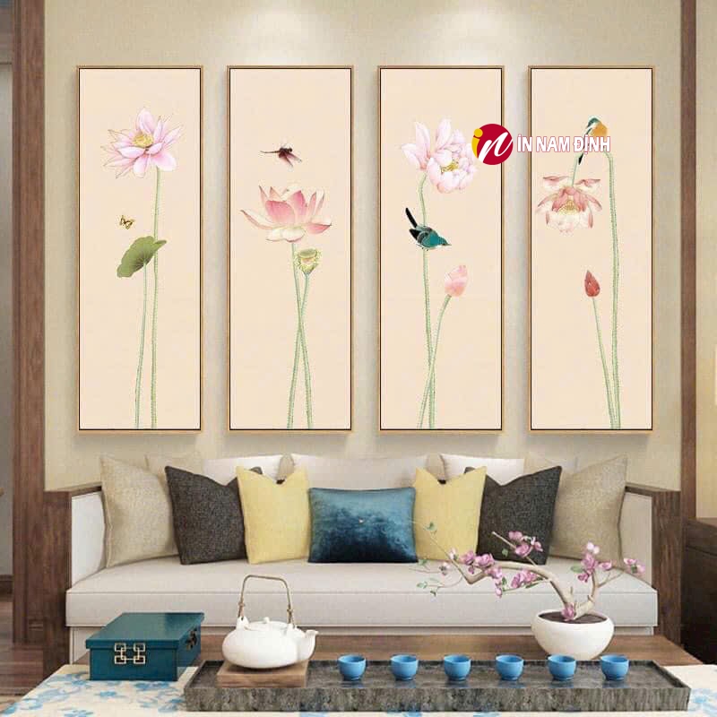 Giải mã ý nghĩa cách treo tranh sen tứ quý phúc lộc bình an