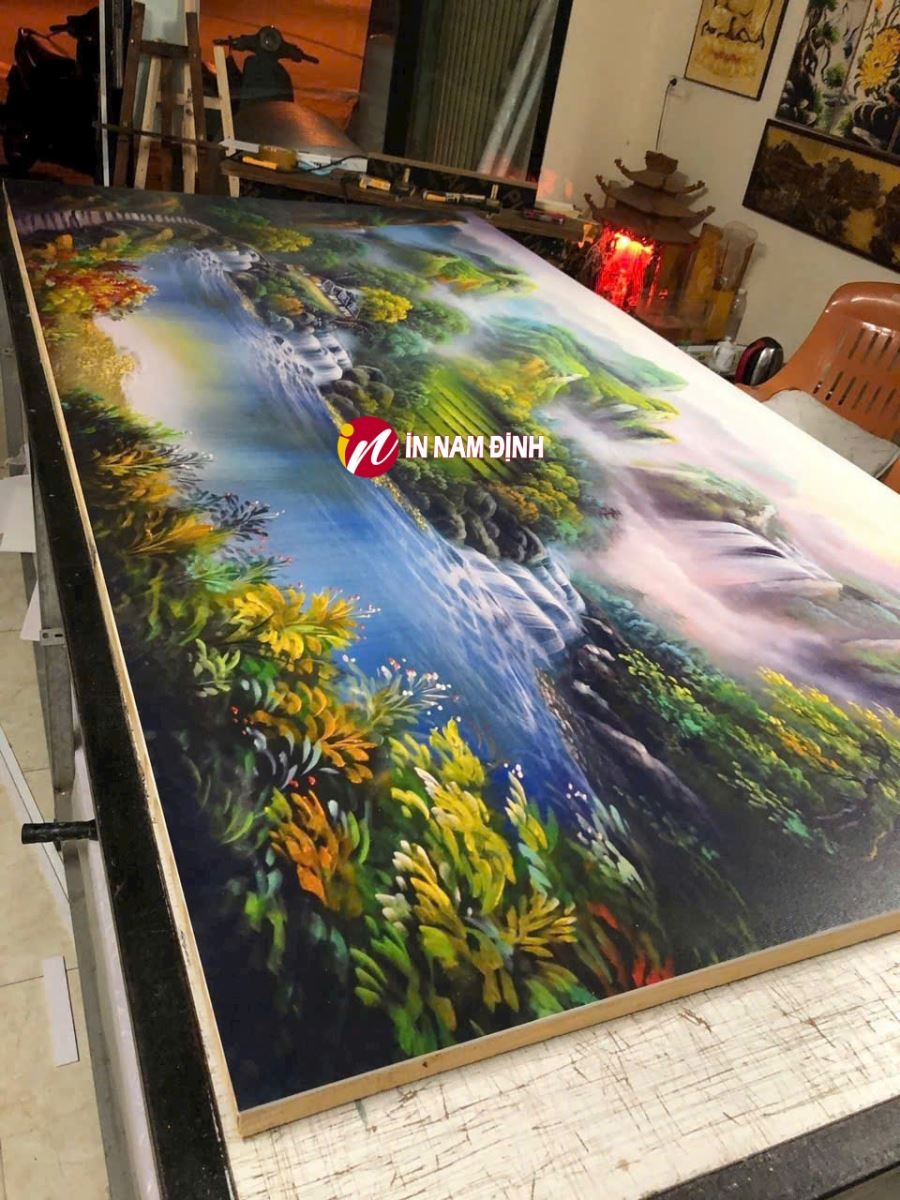 Khám phá bộ sưu tập tranh in phòng khách cao cấp tạo nên không gian sang trọng