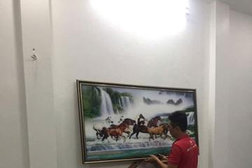 Lợi ích khi trang trí tranh treo tường phòng khách với nhiều ý nghĩa