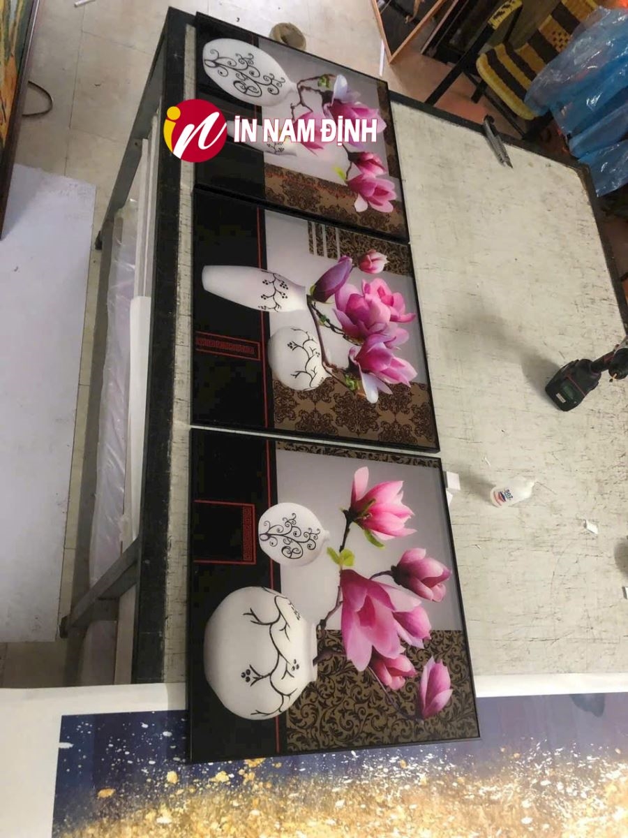 Lý do nên lựa chọn tranh in treo tường trong trang trí nội thật hiện đại