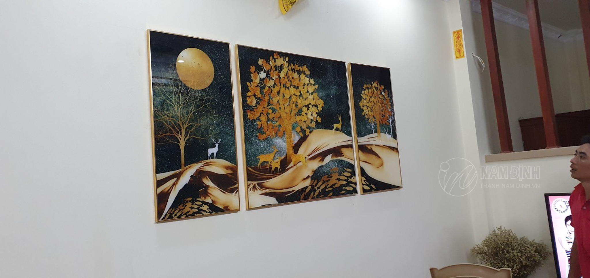 Mách Bạn Các Cách Treo Tranh Phòng Khách