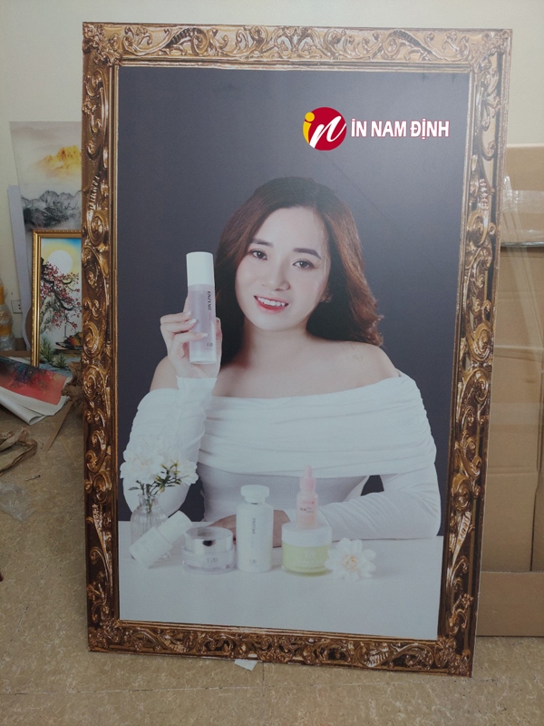 Nhận đóng khung ảnh chân dung chất lượng uy tín tại Nam Định