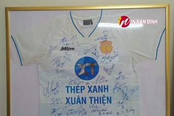 Nhận đóng khung áo đấu chất lượng uy tín theo yêu cầu giá rẻ siêu bền đẹp