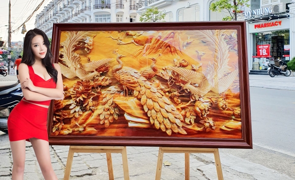 Nhận đóng khung tranh gỗ tự nhiên nâng tầm tác phẩm nghệ thuật cát tường