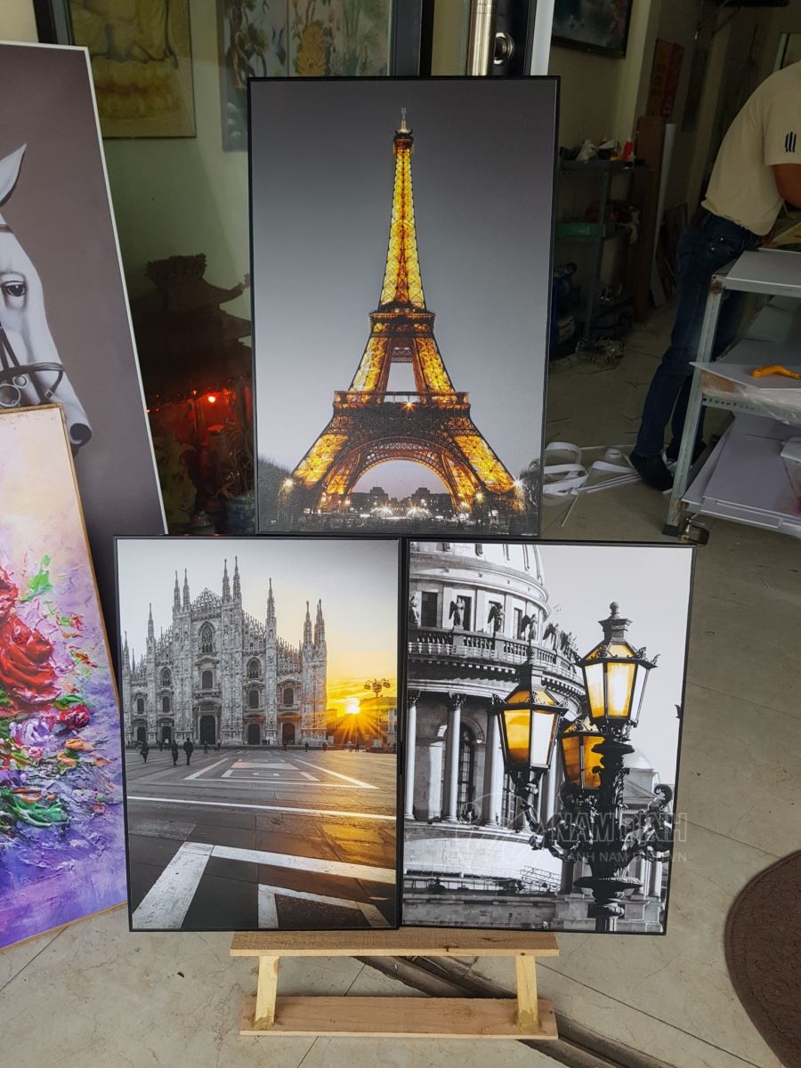 Tìm hiểu đóng khung tranh ở đâu chất lượng uy tín giá rẻ hiện nay