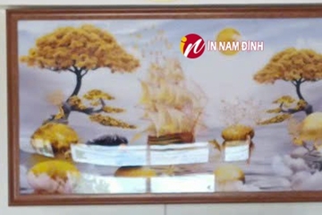 Tranh điện siêu mỏng sự kết hợp giữa công nghệ và ánh sáng