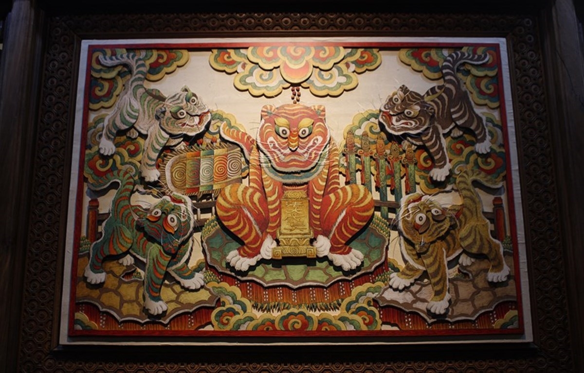 Tranh ngũ hổ trang trí với nhiều ý nghĩa cát lợi, vượng tài