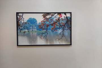 Xịn sò, mẫu tranh phong cảnh Hồ Gươm trang trí ý nghĩa