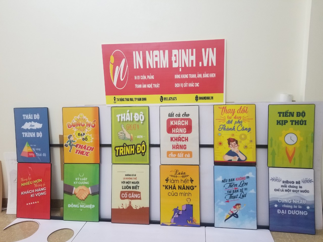 Xịn sò, tranh treo phòng họp công ty kiến tạo năng lượng bứt phá thành công