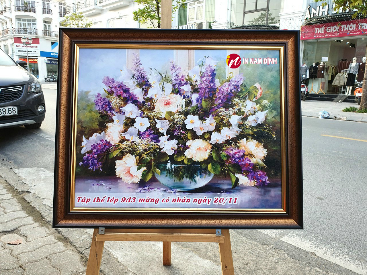 Tranh 20-11 ý nghĩa bức tranh lọ hoa đẹp dành tặng thầy cô