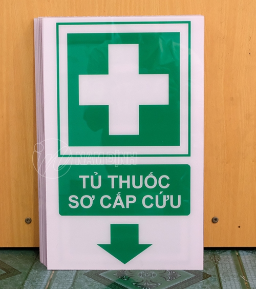 Bảng hiệu chỉ dẫn tủ thuốc