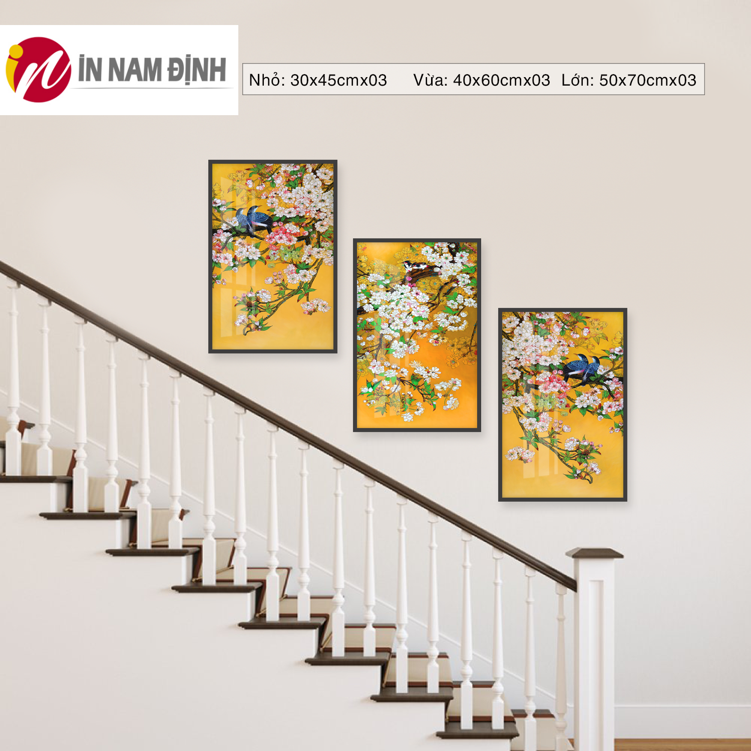 Tranh treo cầu thang bộ 3 bức tranh chim công và hoa